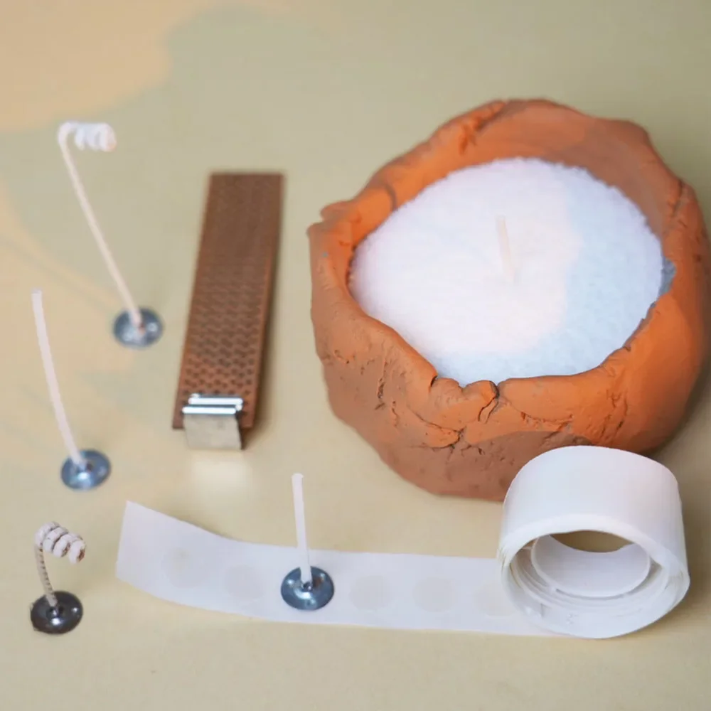 キャンドルを作るための接着剤,10mm, 100ドット/ロー - Adhesive Dot Wick のレビューと価格